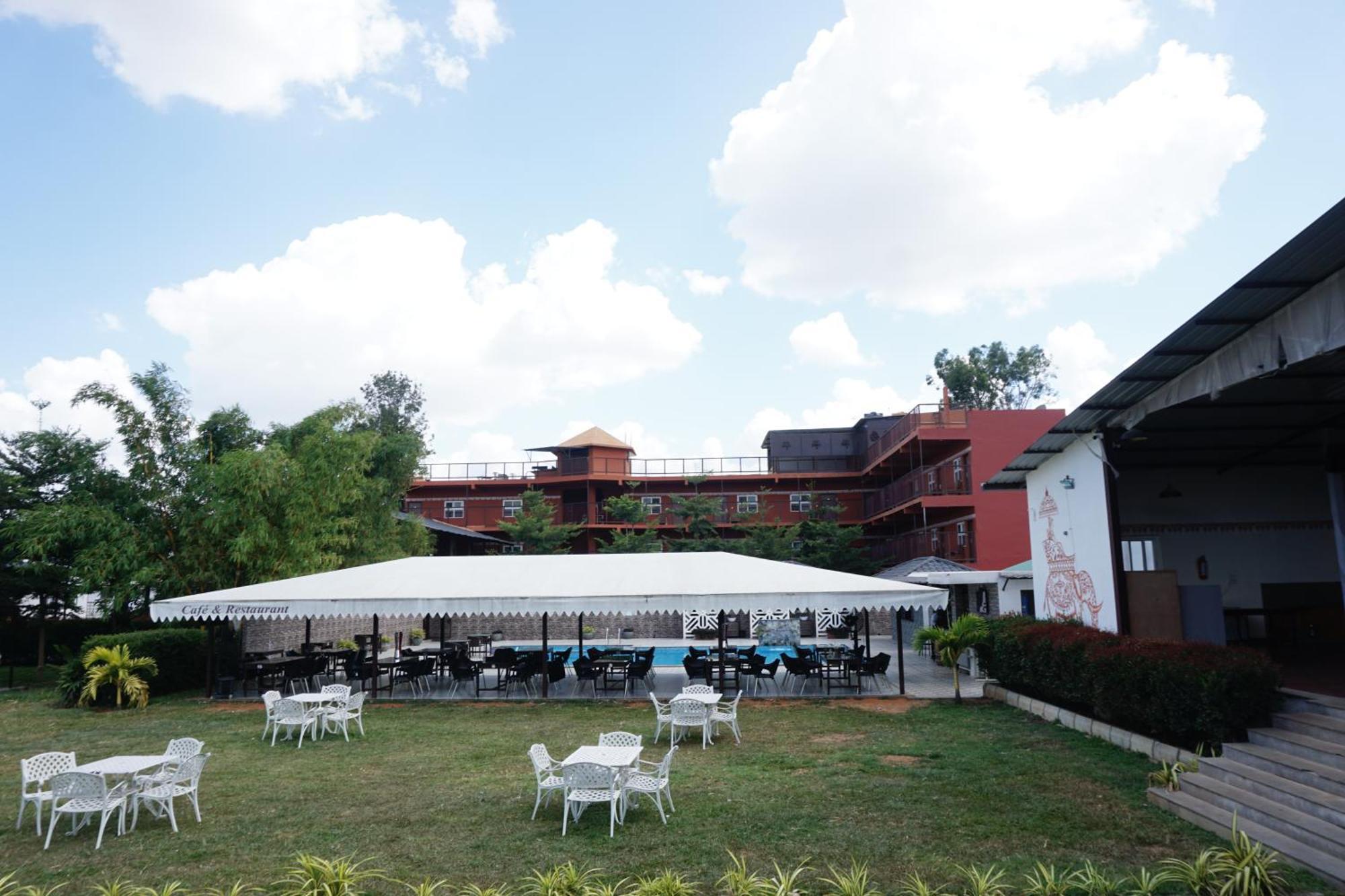 Vistar Resort&Hotels Kammasandra Exterior foto