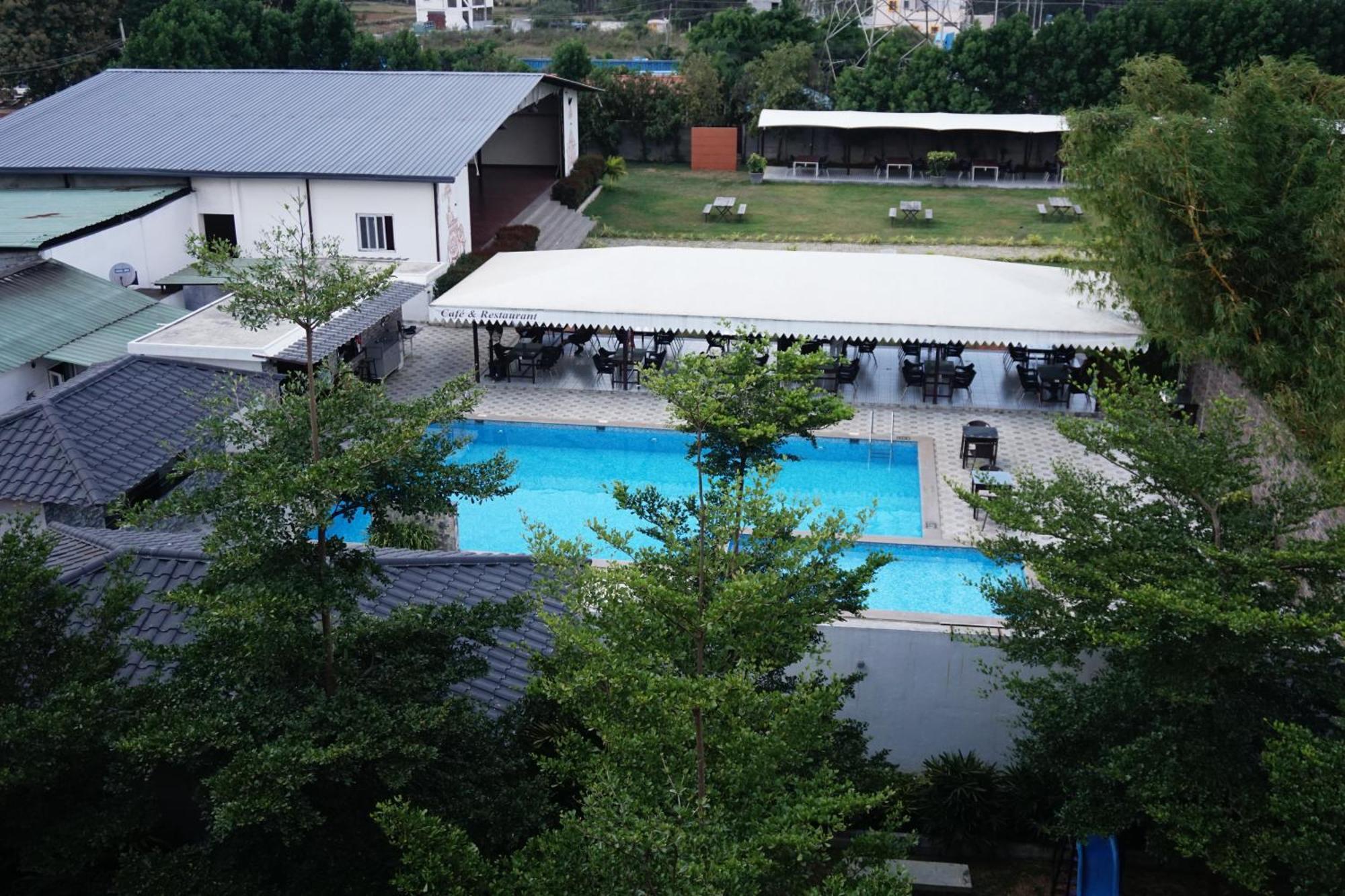 Vistar Resort&Hotels Kammasandra Exterior foto