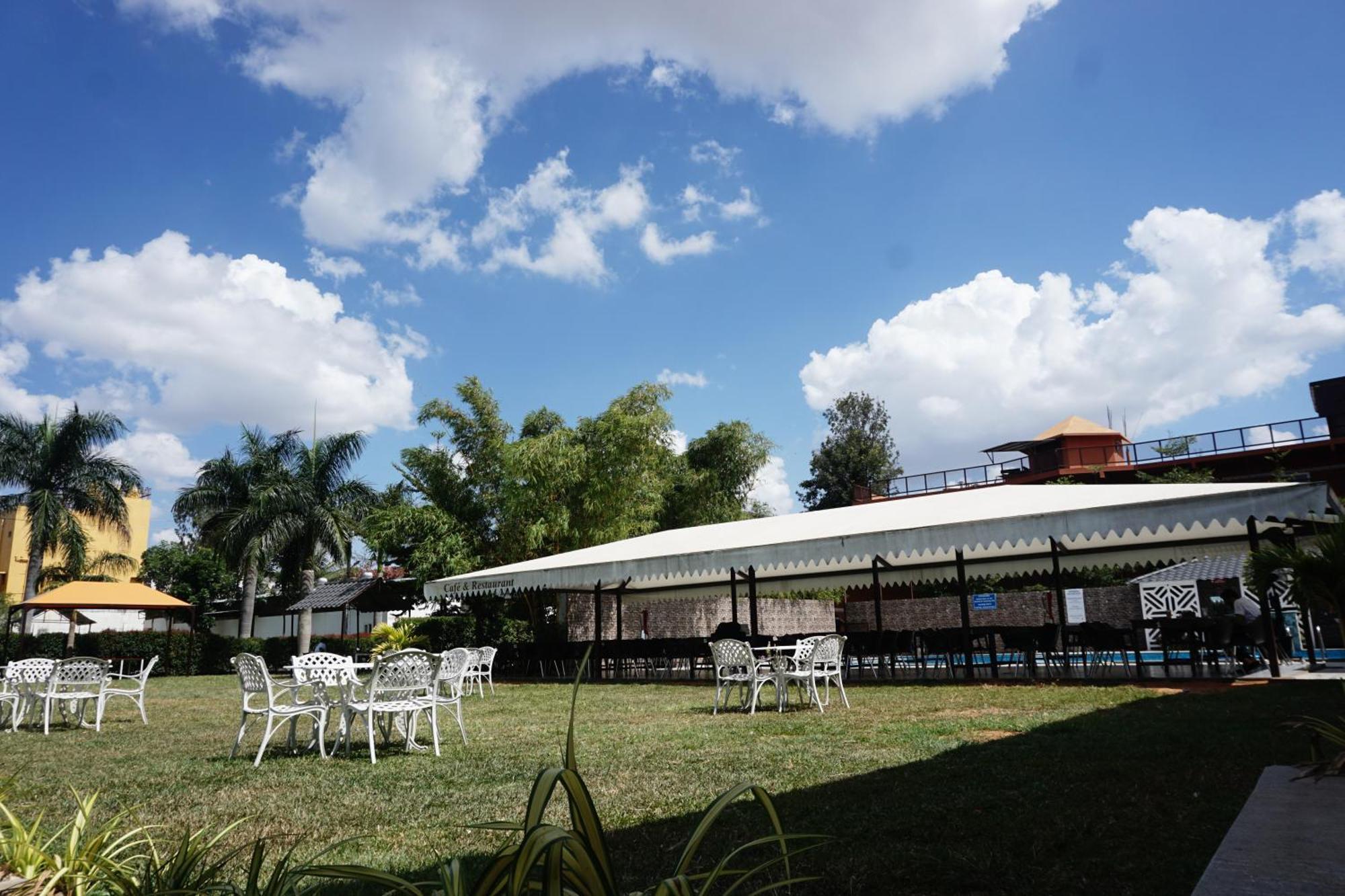 Vistar Resort&Hotels Kammasandra Exterior foto