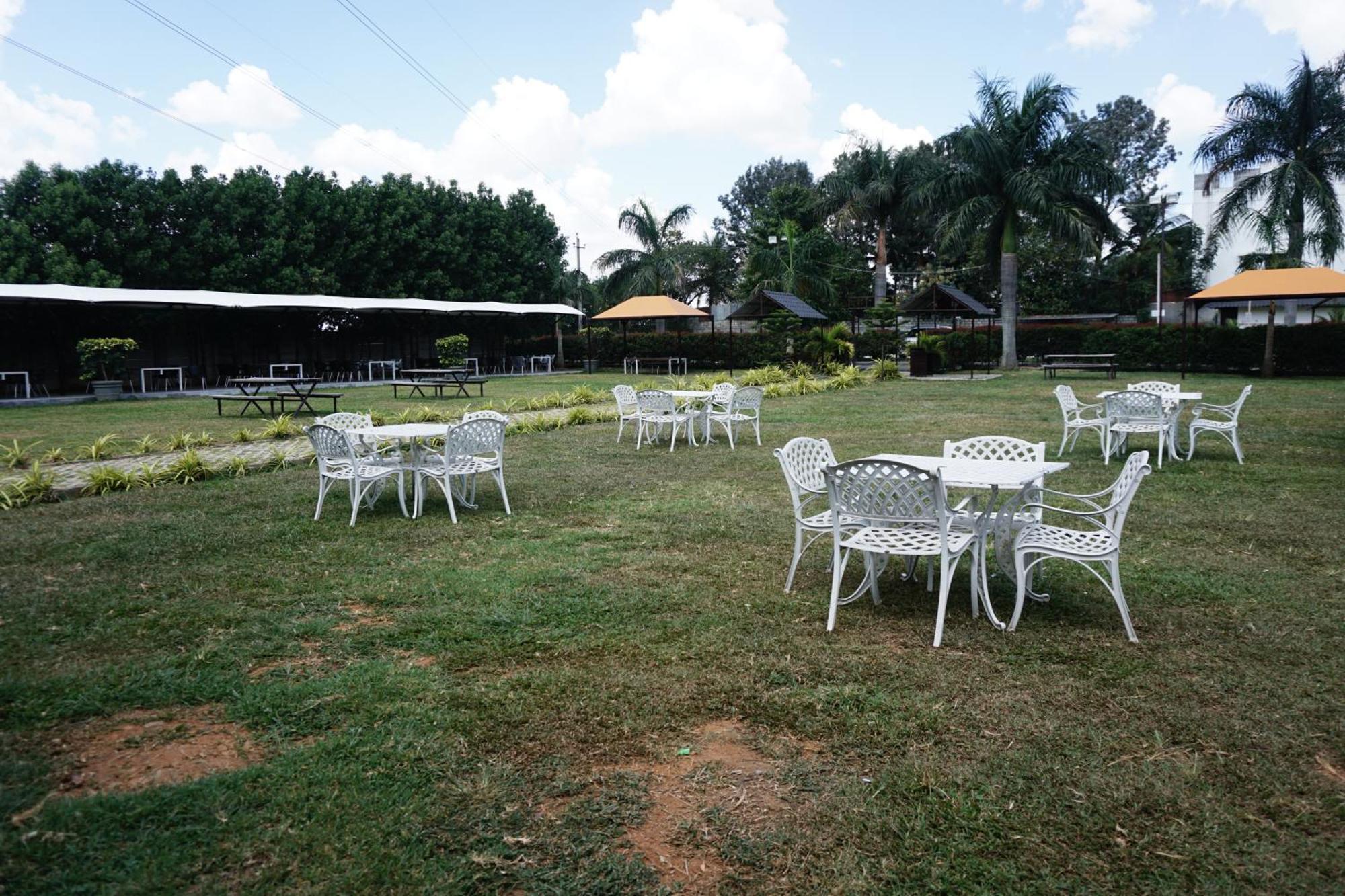 Vistar Resort&Hotels Kammasandra Exterior foto