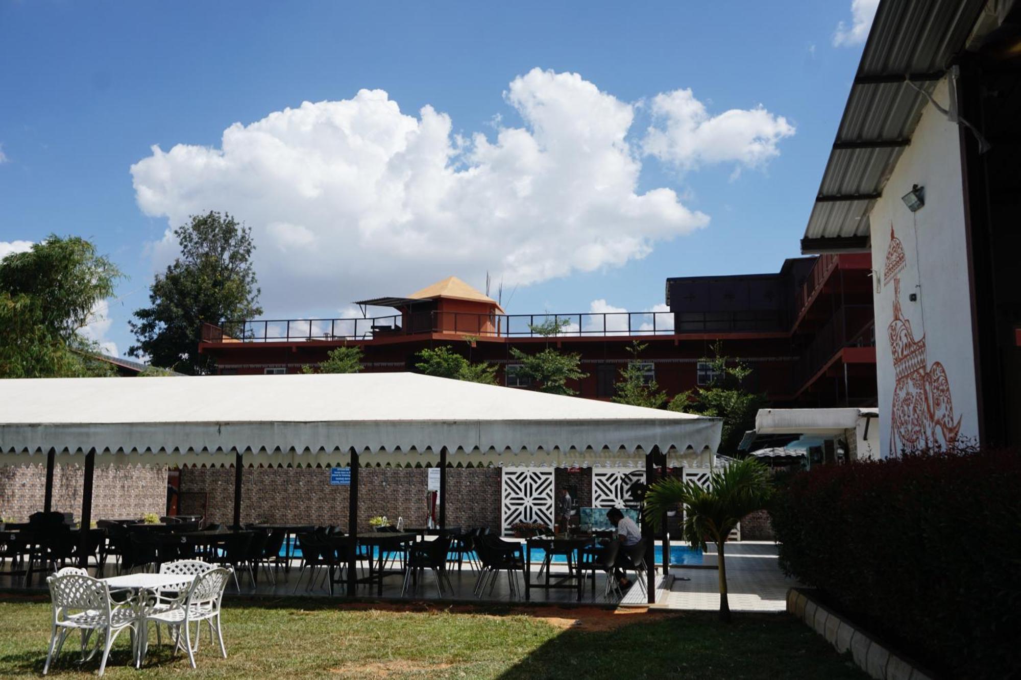 Vistar Resort&Hotels Kammasandra Exterior foto